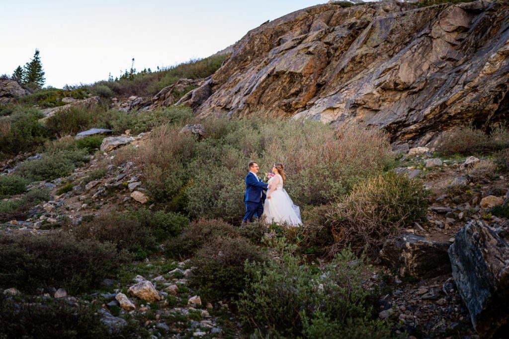 Couple eloping in Breckenridge
