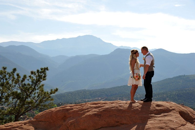 intiamte-garden-of-the-gods-wedding