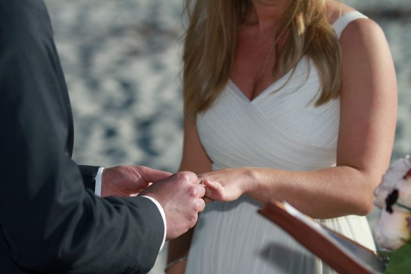 california-beach-elopement -ring-exchange