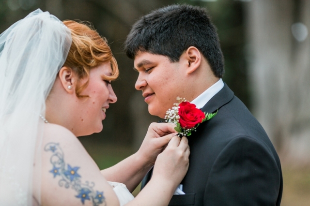 pinning on the boutonniere