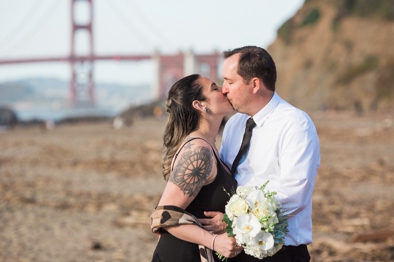 getting married on the beach in san francisco