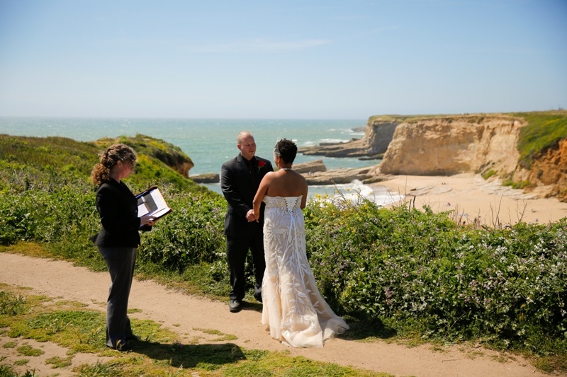Dana And Nathan S Santa Cruz Beach Cliffs Wedding