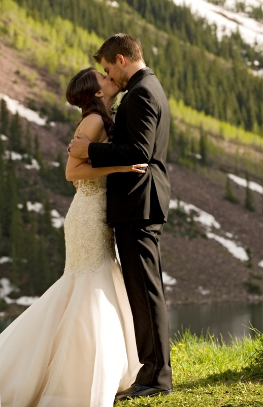 wintry wedding in aspen