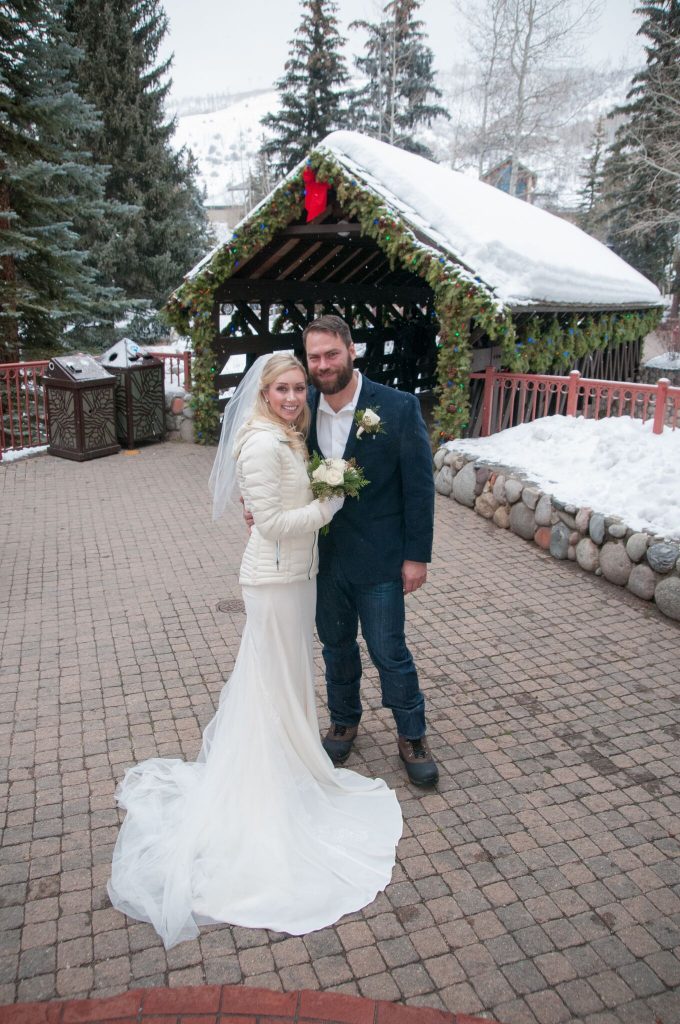 vail christmas wedding