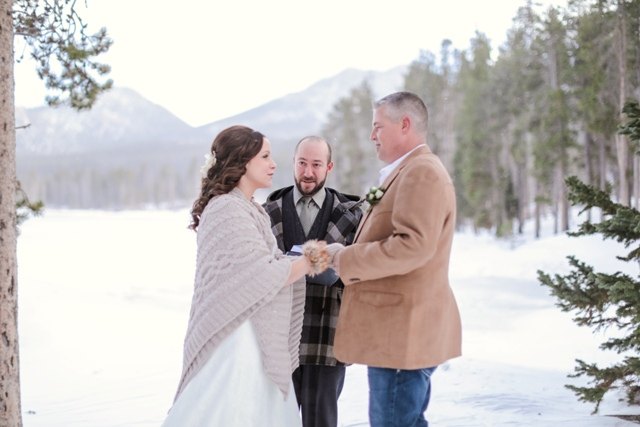 Rocky Mountain National Park wedding ceremony