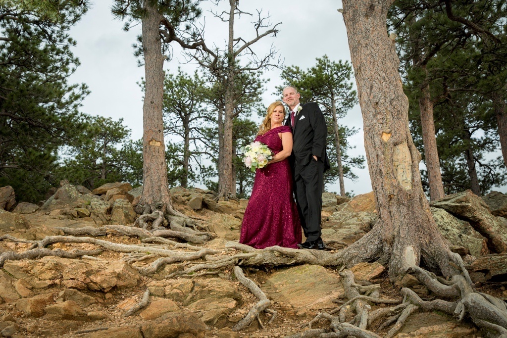 wedding amid the trees in Golden Colorado