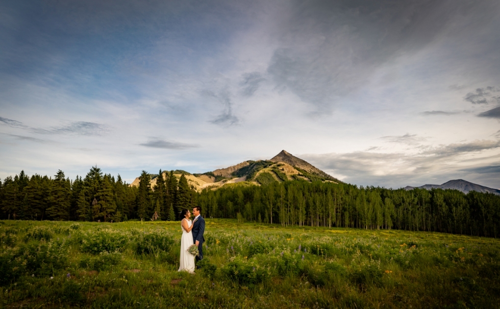 Alex and Mary in front of Mount Crested Butte on their wedding day