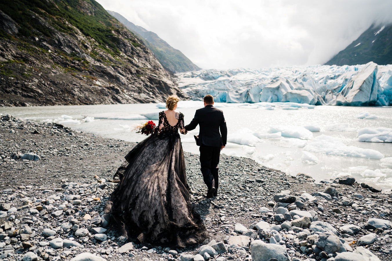 couple eloping in the mountains