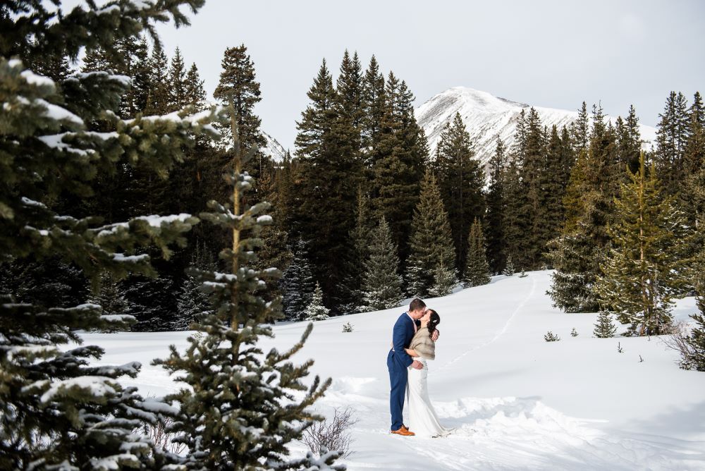 eloping in the Rocky Mountains of Colorado