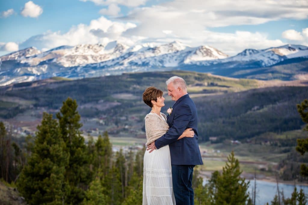 Spring wedding at Sapphire Point Overlook in Breckenridge