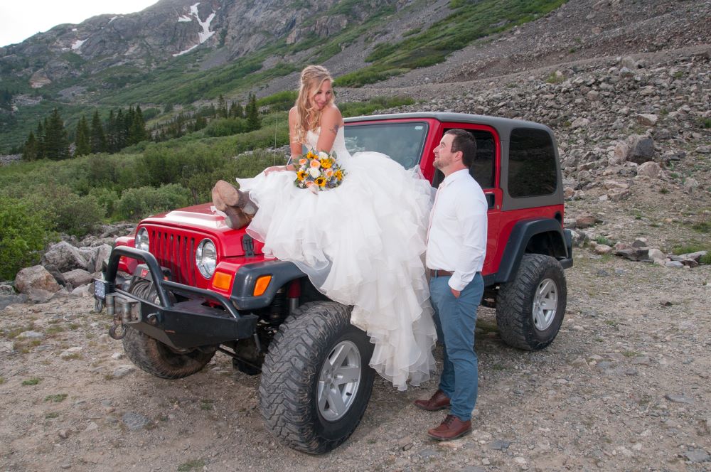 Bride on a jeep