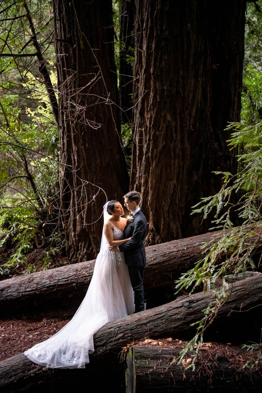 couple eloping in San Francisco